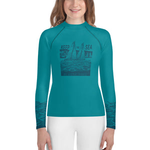 Boatbranding Rash Guard Sailing design Youth unisex Rash Guard - Long Sleeve "Keep the sea plastic free" Sailing-Gift Regatta Yacht Sailing-Lifestyle Sailing-Apparel Nautical-Fashion Nautical-Gear
