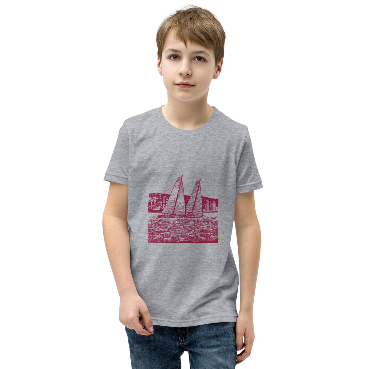 Boatbranding Youth Unisex Short Sleeve T-Shirt S40 Sailing-Gift Regatta Yacht Sailing-Lifestyle Sailing-Apparel Nautical-Fashion Nautical-Gear